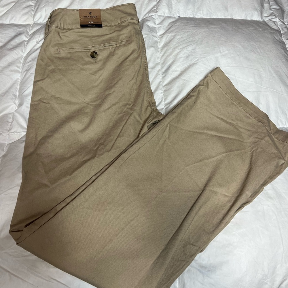 American Eagle Bootcut- Short Size 10 Pants